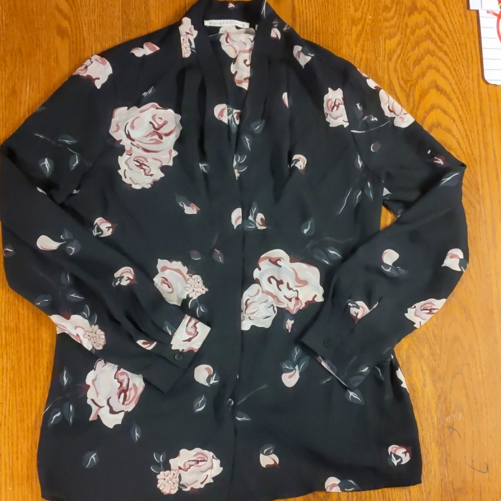 Black blouse printed floral pattern